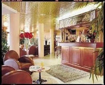 Ibis Styles Lille En Baroeul Hotel 3*