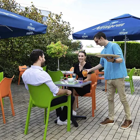 Ibis Styles Lille En Baroeul Hotel