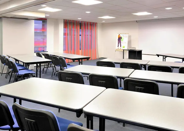 Hotel Ibis Styles Lille En Baroeul 3*